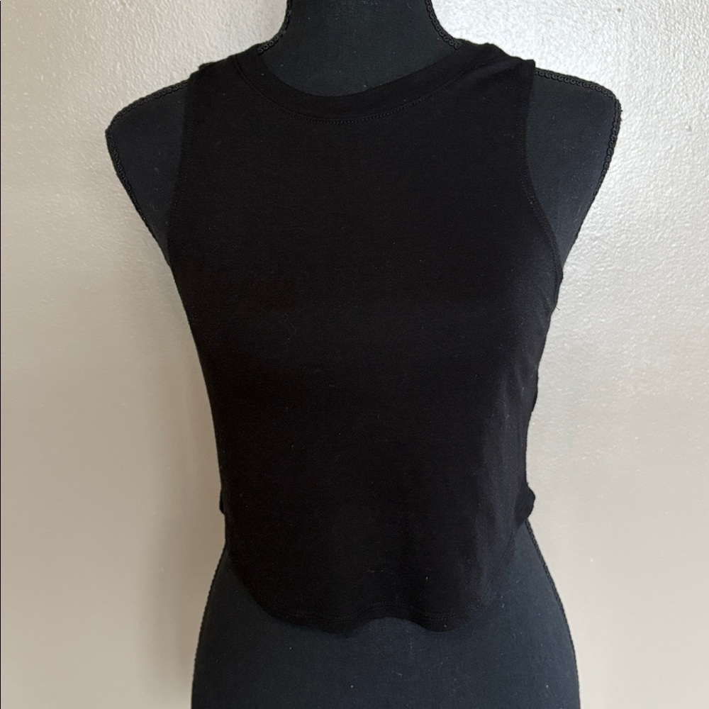 Aeropostale Black Sleeveless Crop Top